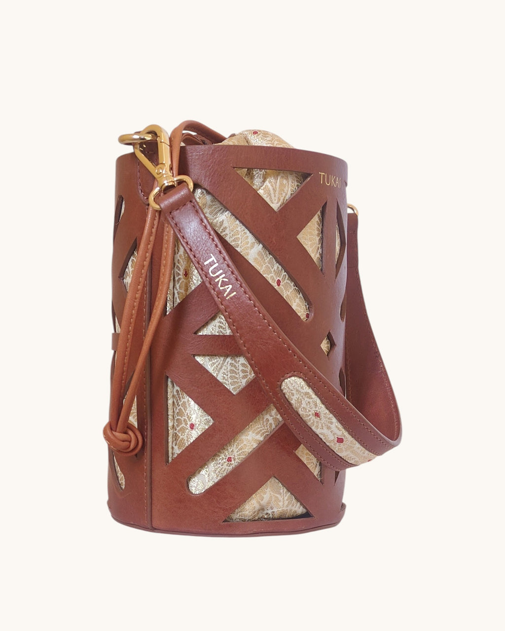 The Bucket - Cutwork (Calcutta Clay)