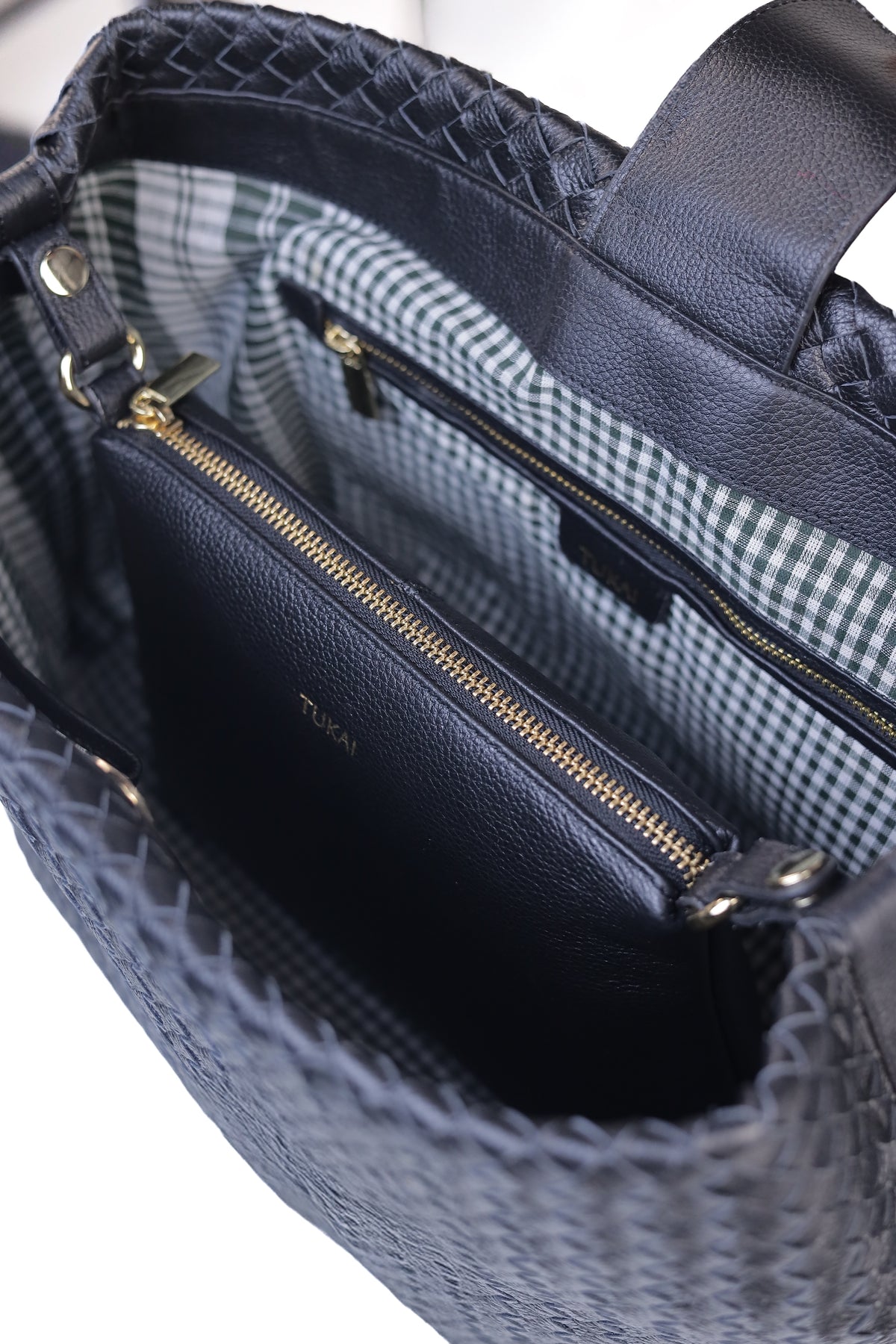 The Calcutta Carry All (City Noir)
